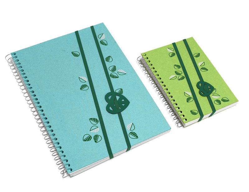Blocco notes con spirale ed elastico I love green - carta riciclata - 18x25 cm - colori assortiti