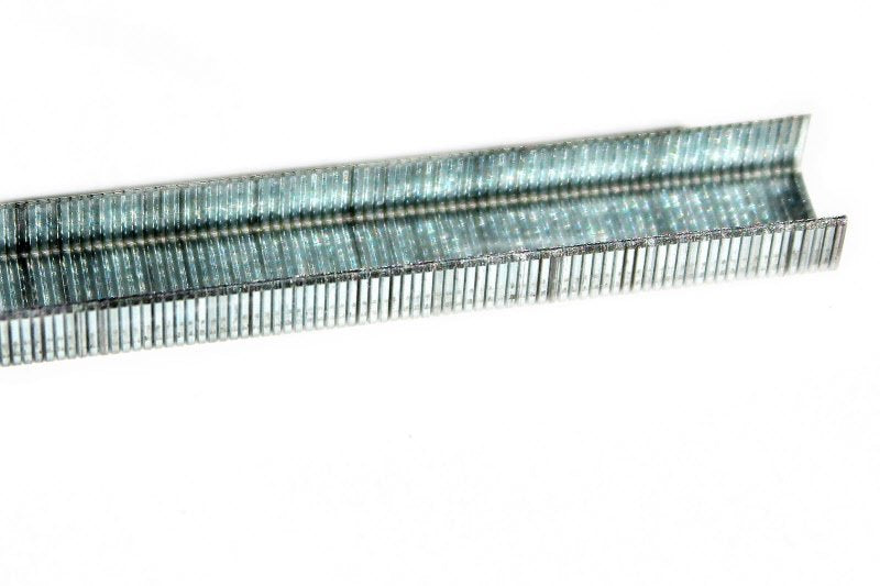Punti metallici 100% made in Italy - passo 6 - 6/4 mm